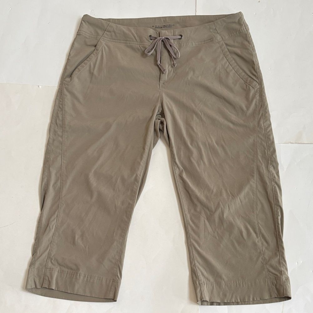Ladies Columbia Omni-Shield Tan Drawstring Waist Capri Stretch Pants Size 8